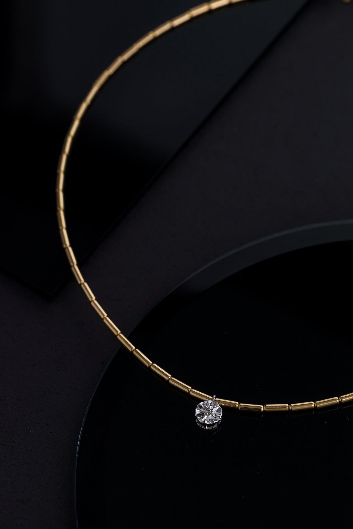 Colar Maleável em Ouro Amarelo Art Teck com Pingente de Brilhantes